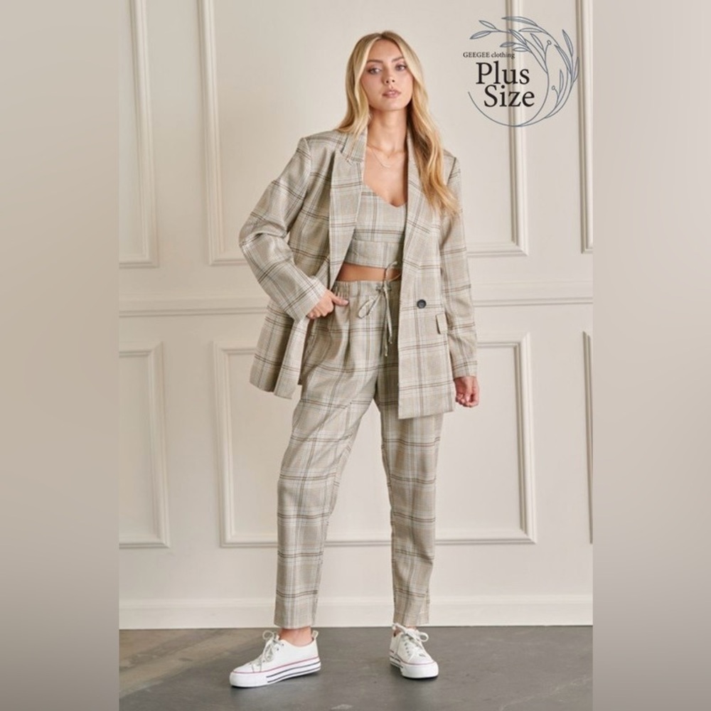 🟠 374B-BLUE. Blazer Pant Set With Crop Top